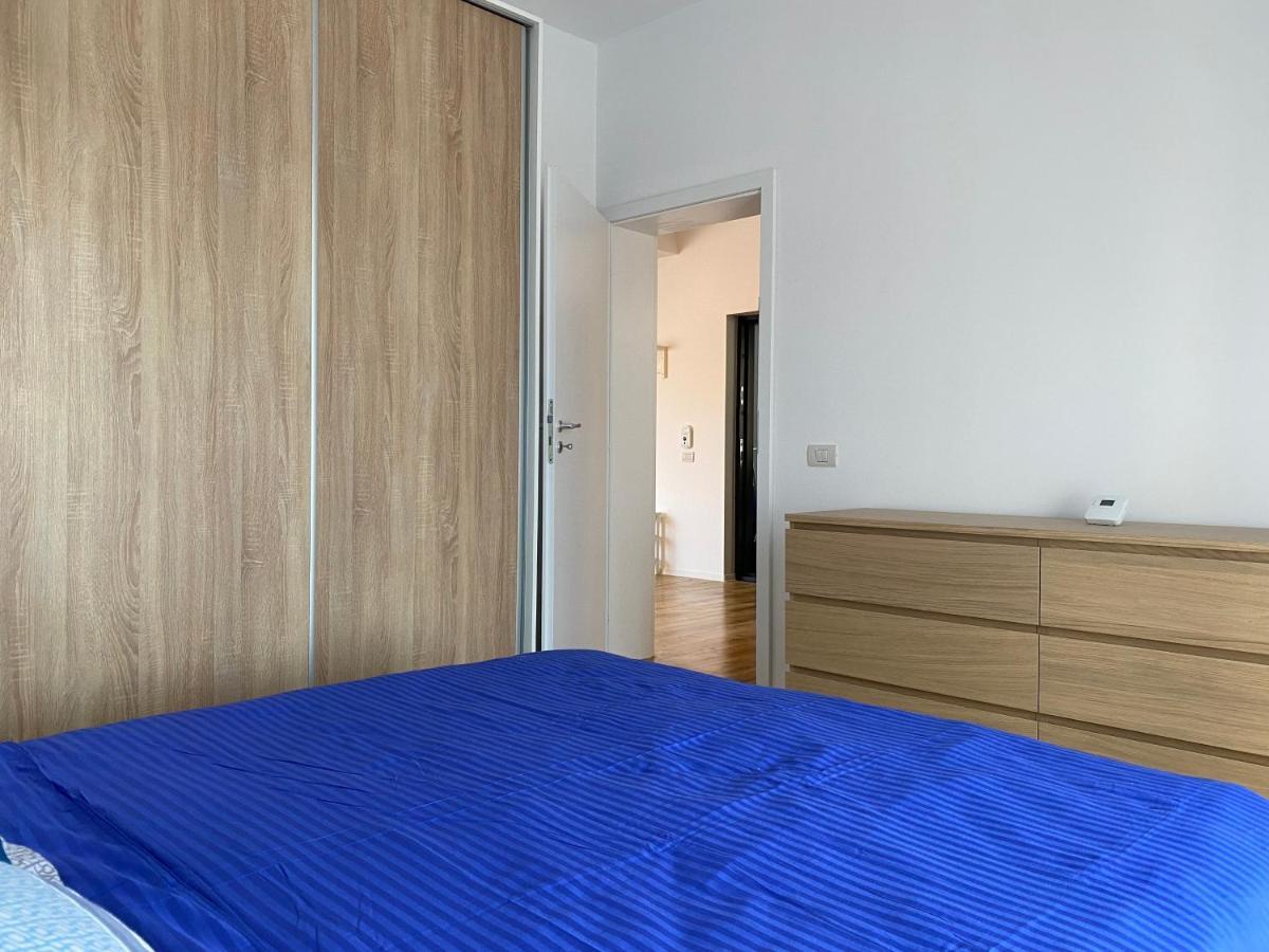 Glam Apartments Lipatti Near Iulius Mall And City Center Тимишоара Екстериор снимка