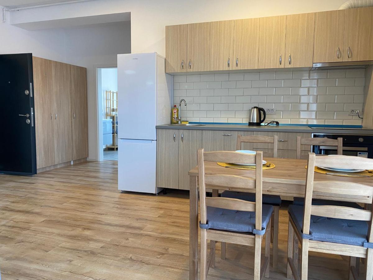 Glam Apartments Lipatti Near Iulius Mall And City Center Тимишоара Екстериор снимка