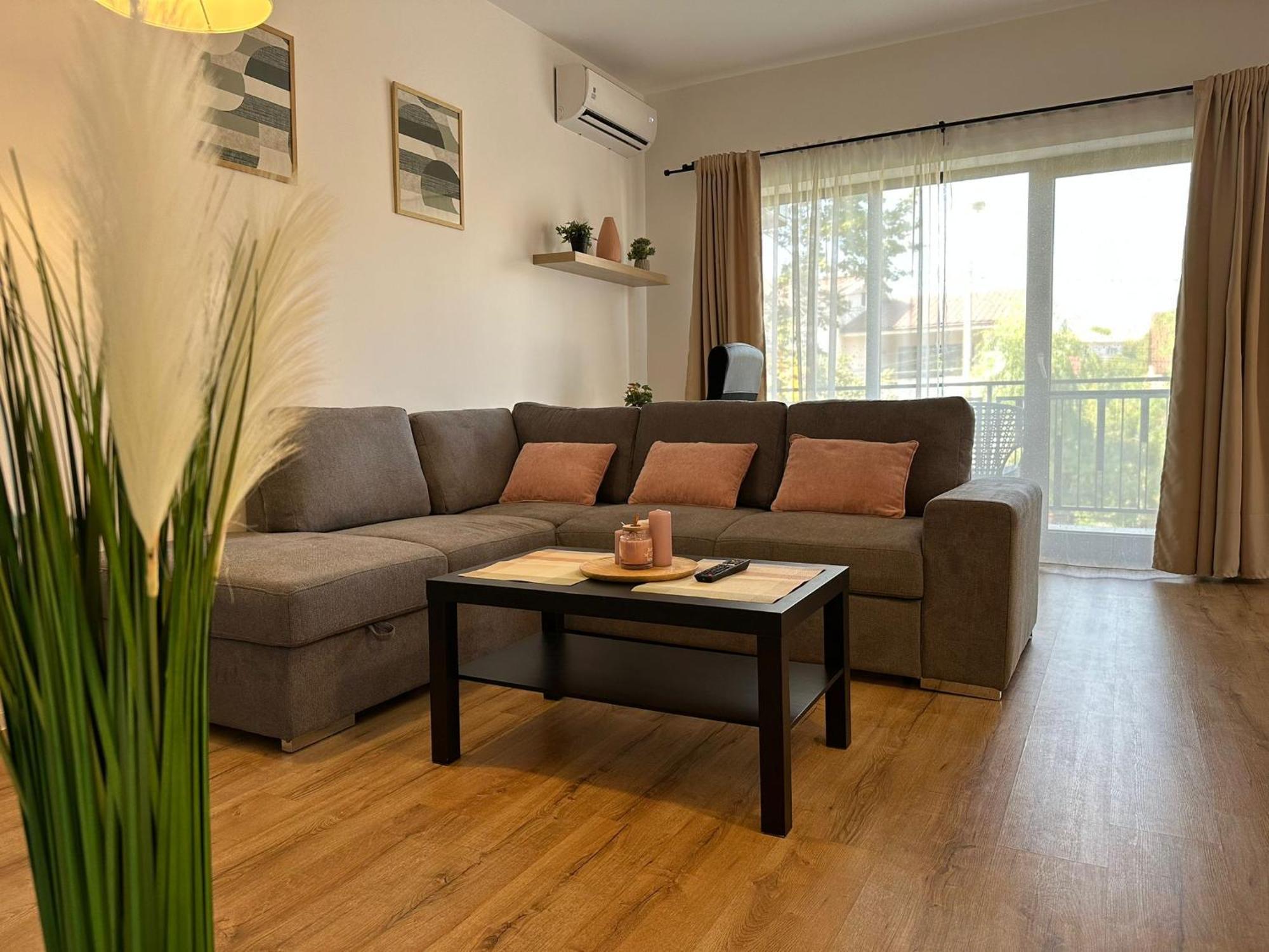 Glam Apartments Lipatti Near Iulius Mall And City Center Тимишоара Екстериор снимка