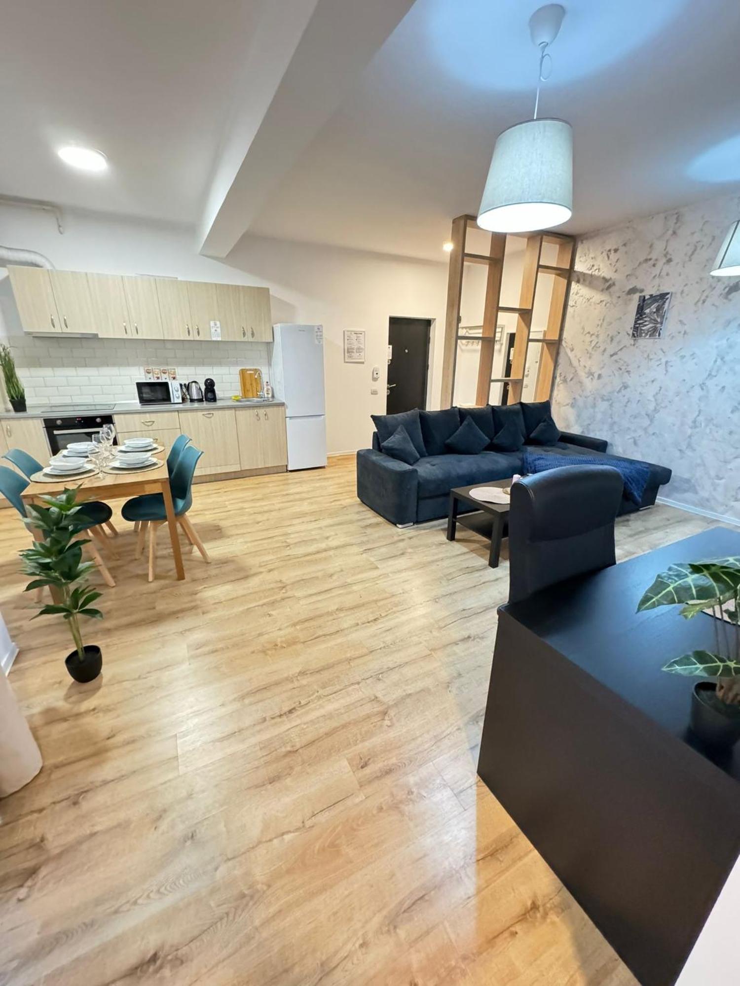 Glam Apartments Lipatti Near Iulius Mall And City Center Тимишоара Екстериор снимка