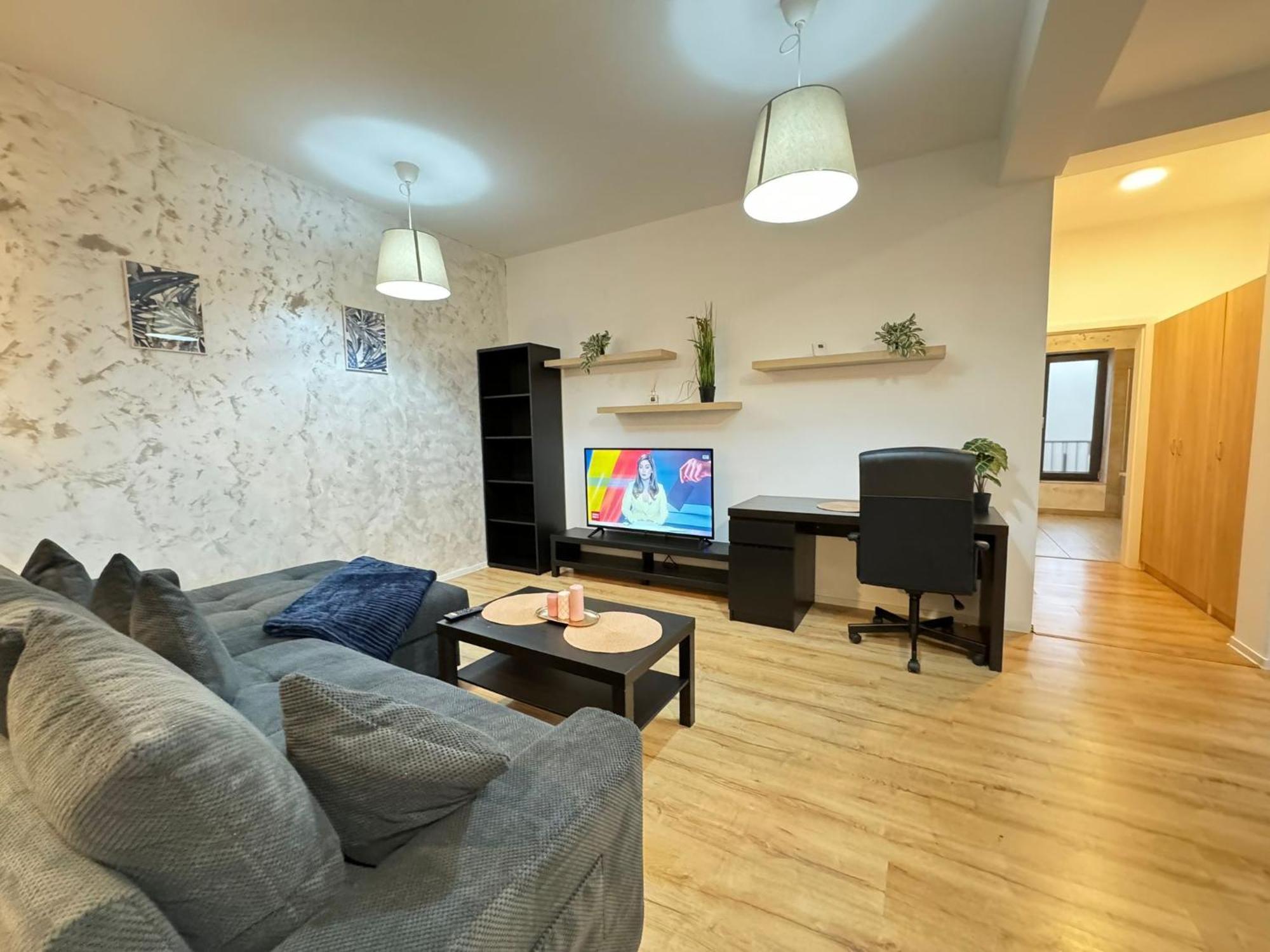 Glam Apartments Lipatti Near Iulius Mall And City Center Тимишоара Екстериор снимка