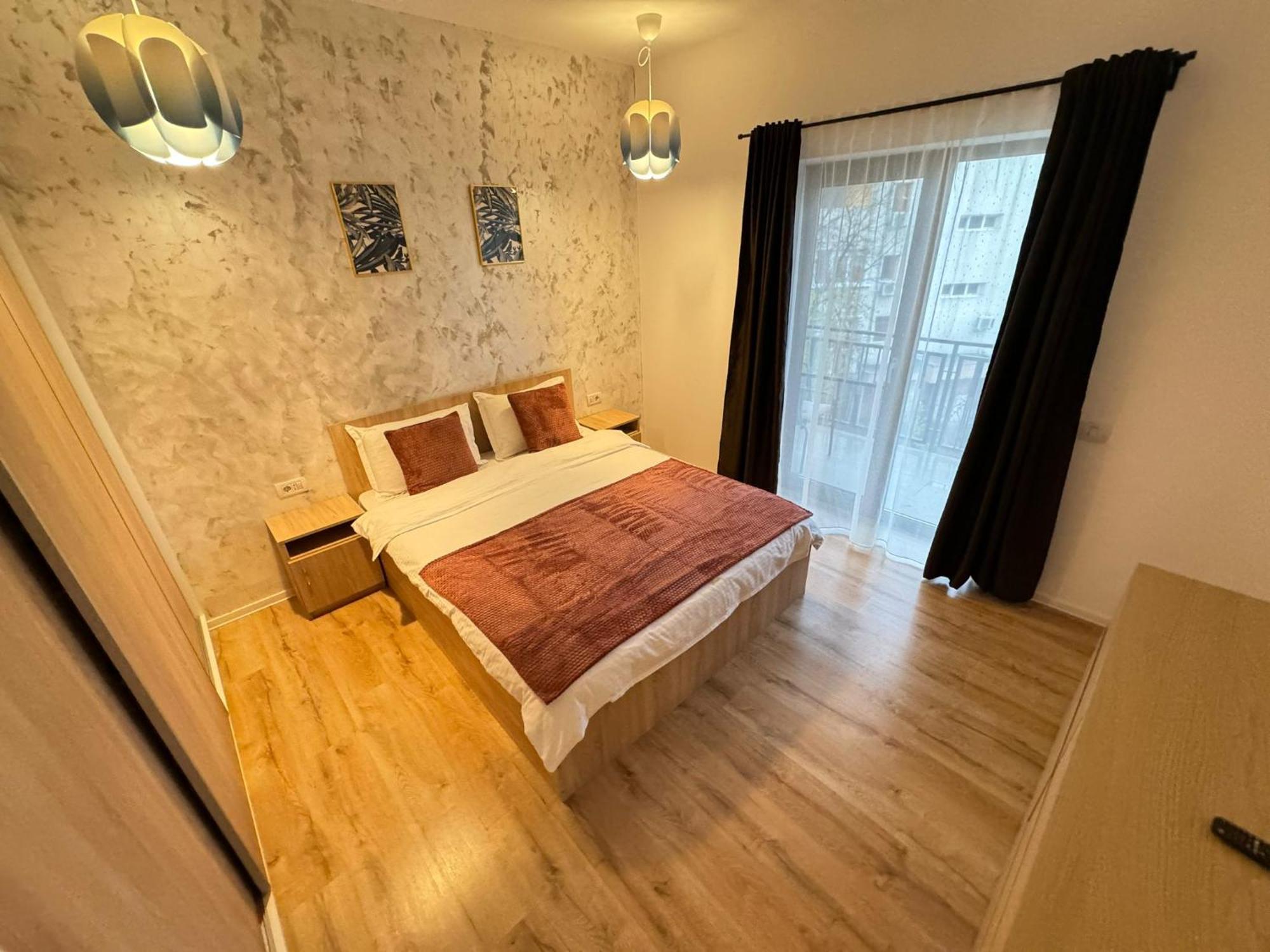 Glam Apartments Lipatti Near Iulius Mall And City Center Тимишоара Екстериор снимка